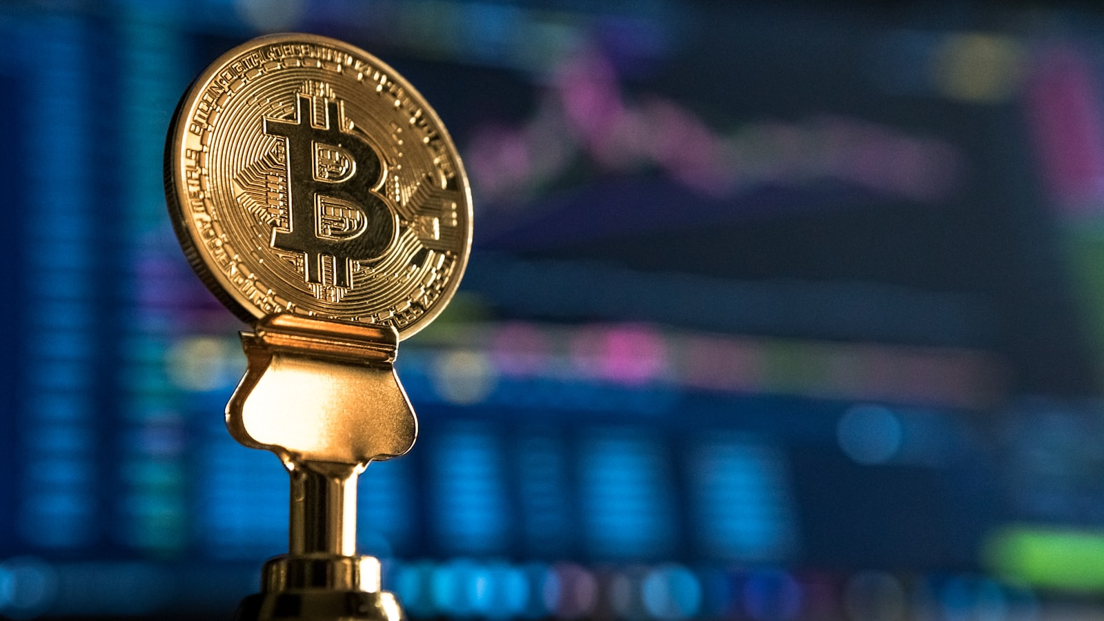 OKX Futures Là Gì? Rủi Ro Đòn Bẩy Cho Người Mới 2026 2 Thanh trượt điều chỉnh mức đòn bẩy trên giao diện giao dịch futures crypto